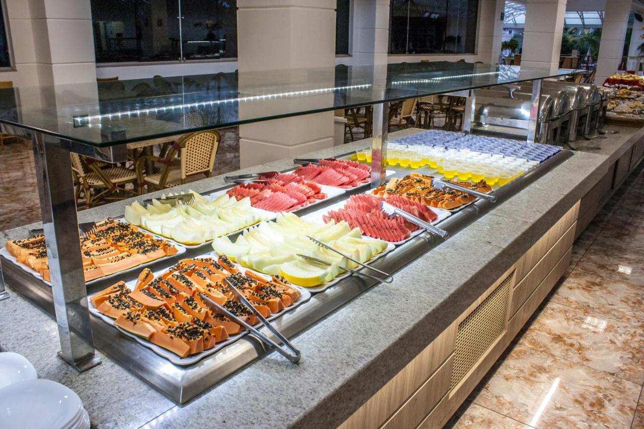 Lacqua Diroma Hotel Com Parque Aquatico 24 Horas Caldas Novas Ngoại thất bức ảnh